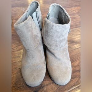 A2 By Aerosoles Taupe Suede Ankle Booties